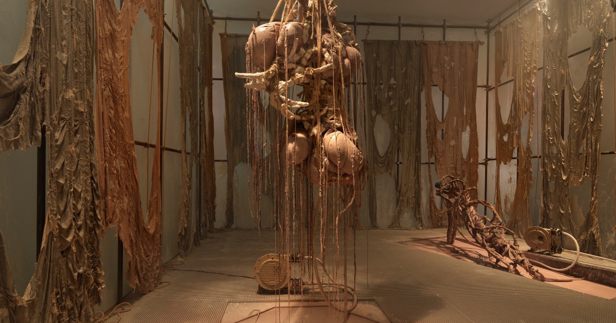 Mire Lee: Black Sun | 29 June - 17 September 2023 | Tina Kim Gallery